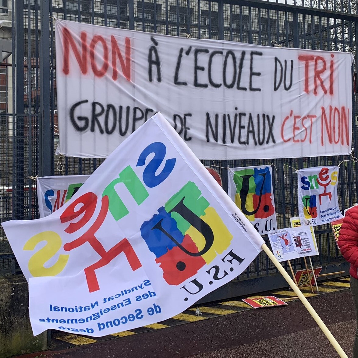 Non à l'école du tri social. Les groupes de niveaux c'est non !