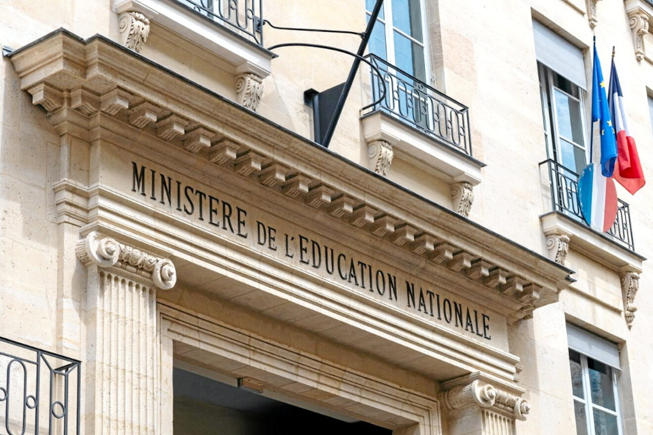 éLisabeth Borne éDucation Nationale 2025 Calendar Zia Lilyan